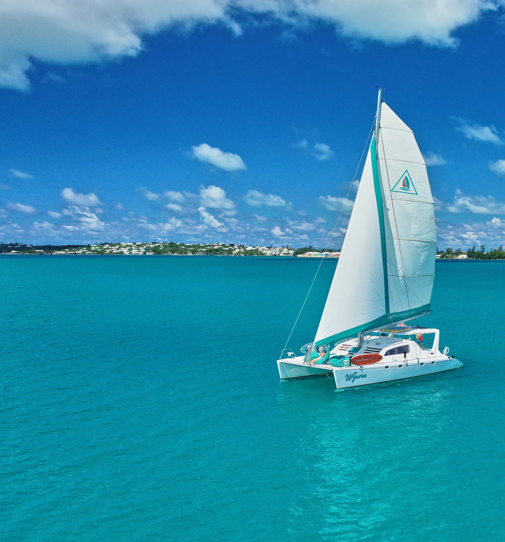 Underwater Exploring: Sail Bermuda Plus Underwater What Could Be Better?